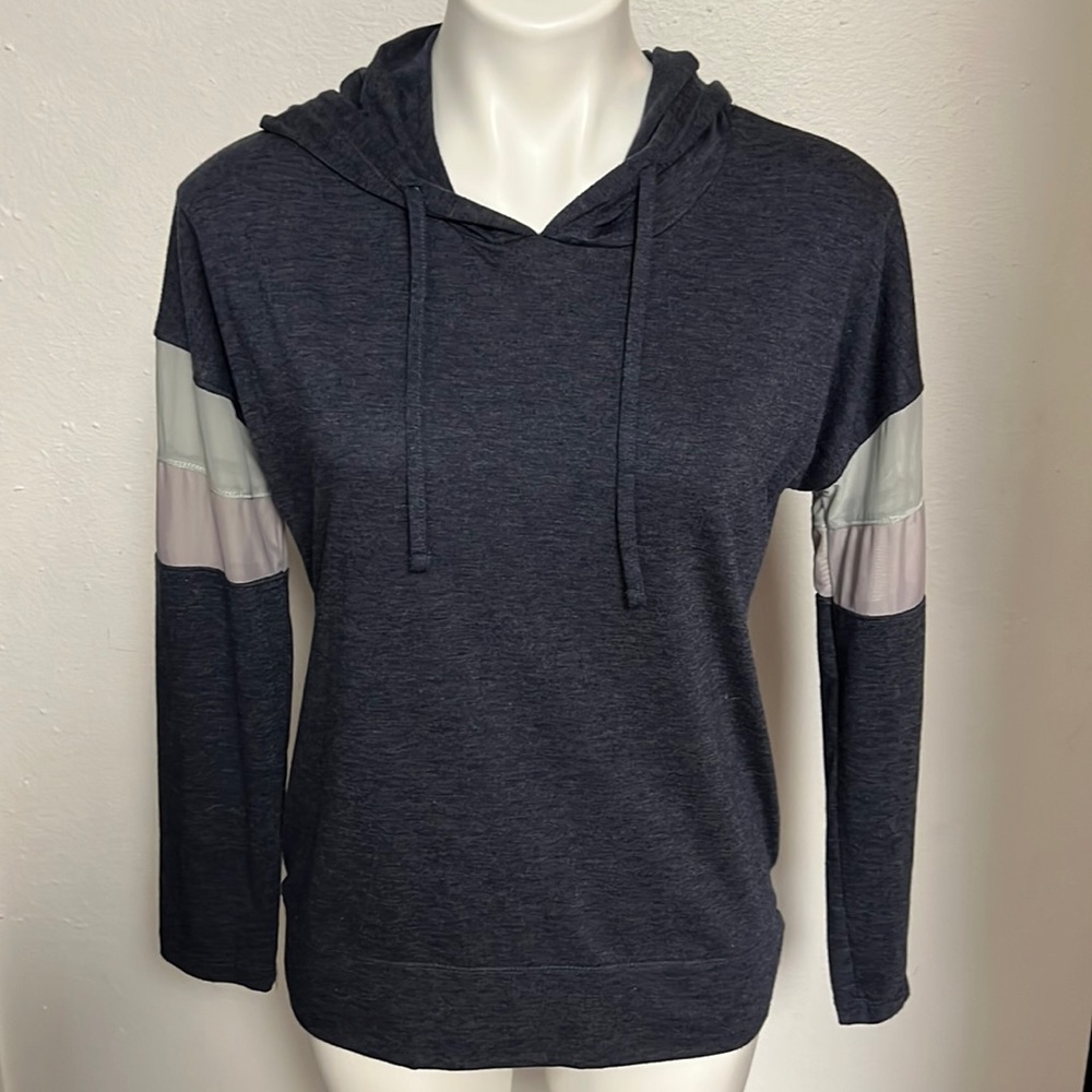 Marika Sport Hooded Pullover